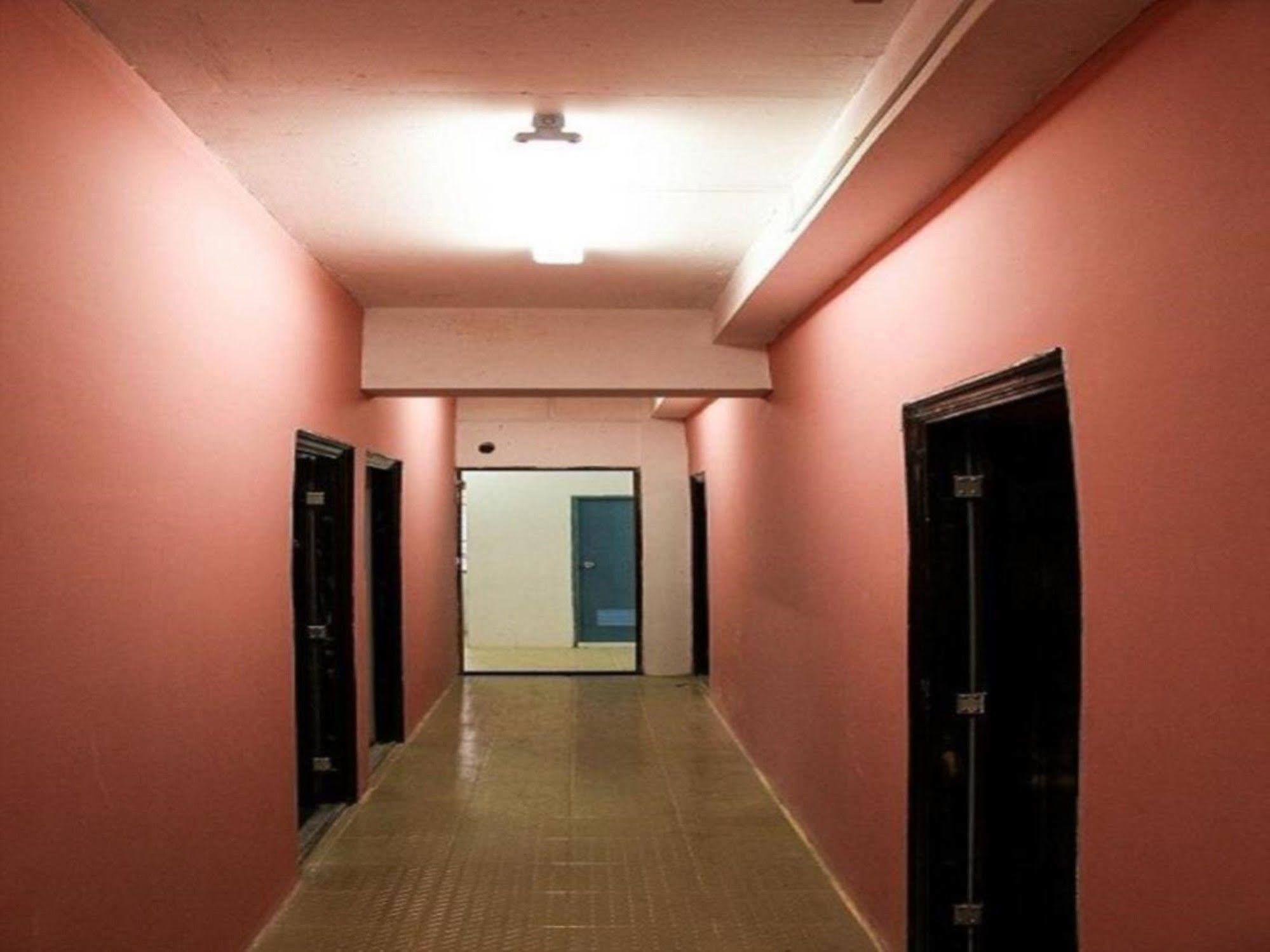 Hostel9 Янгон Экстерьер фото